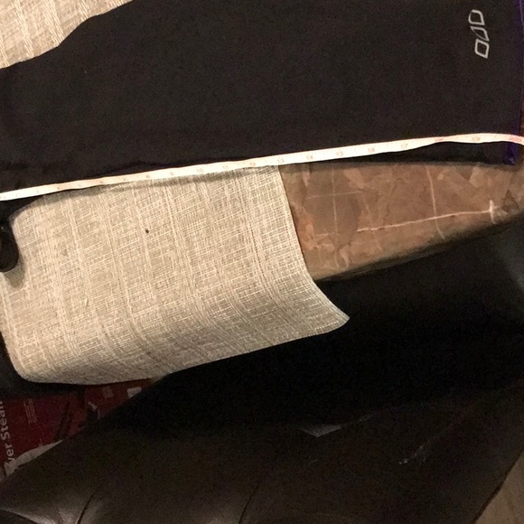 Lorna Jane Reversible Black/Purple crop leggings - Picture 10 of 10